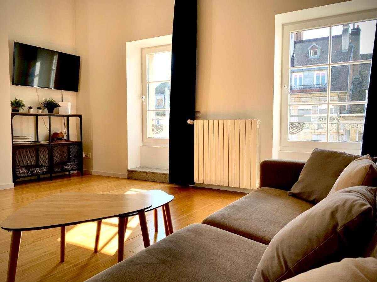 Les Fabuleux Appartements Du Coeur De Ville - Place Victor Hugo Besançon Eksteriør bilde
