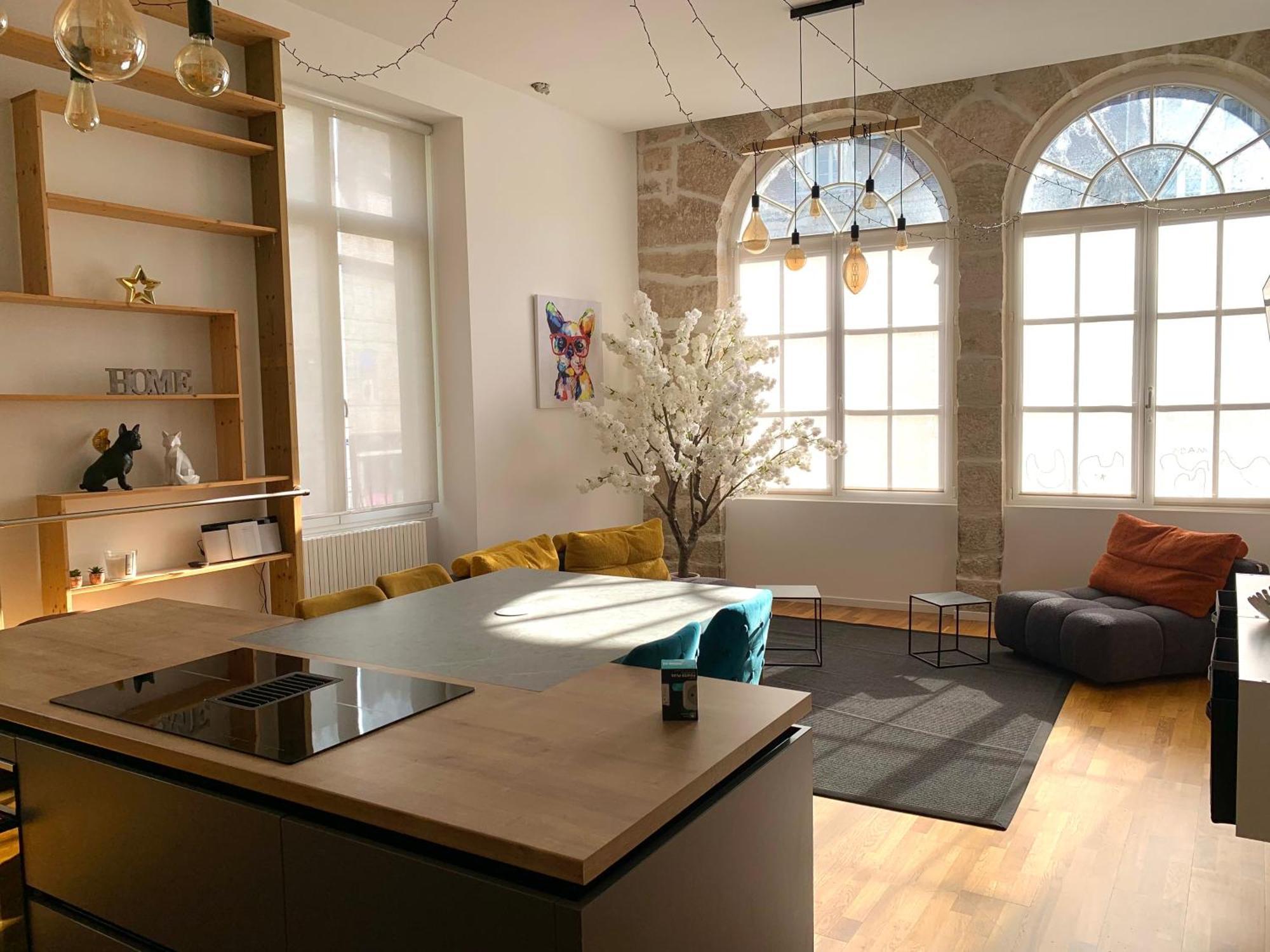 Les Fabuleux Appartements Du Coeur De Ville - Place Victor Hugo Besançon Eksteriør bilde