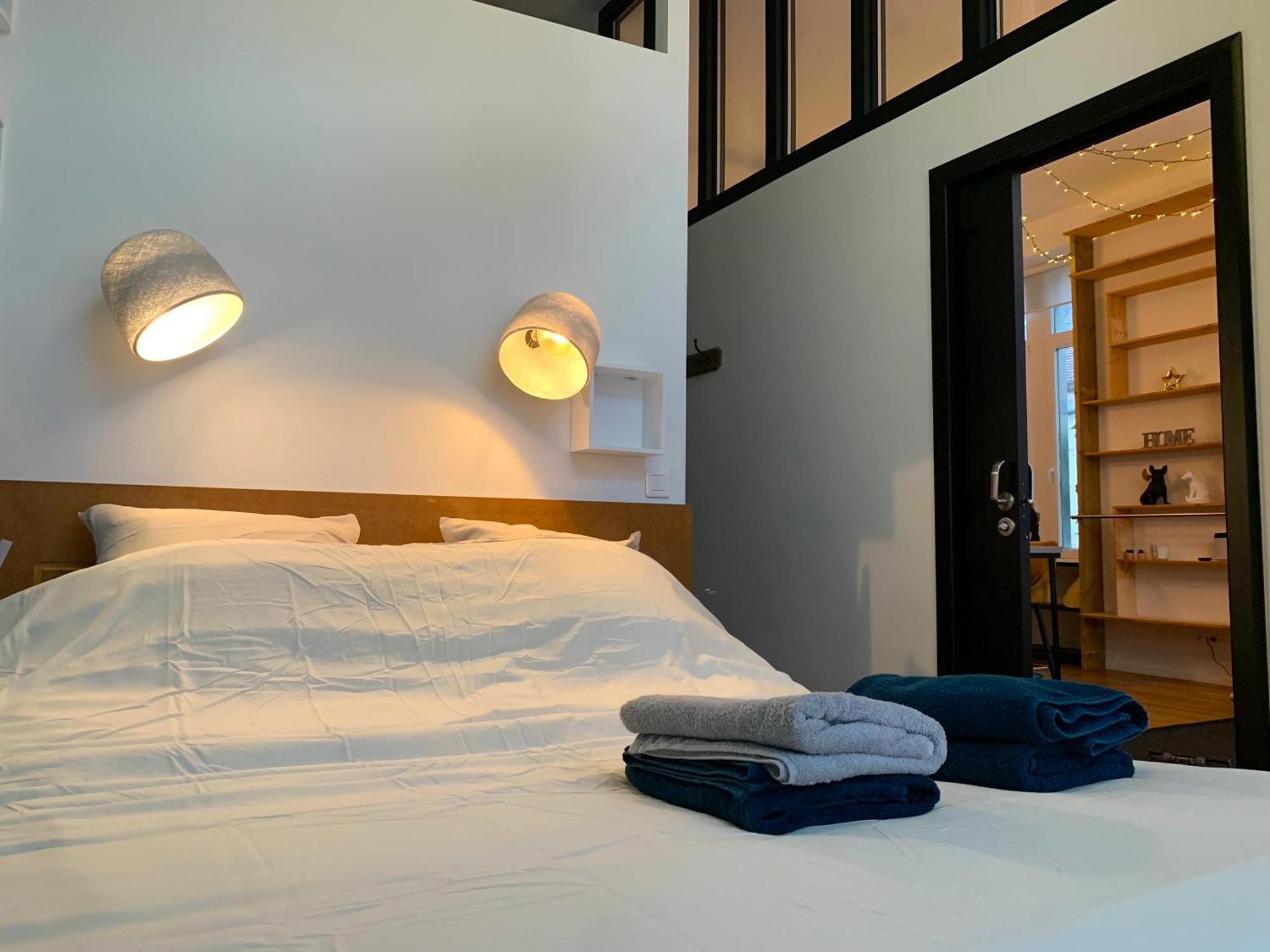Les Fabuleux Appartements Du Coeur De Ville - Place Victor Hugo Besançon Eksteriør bilde